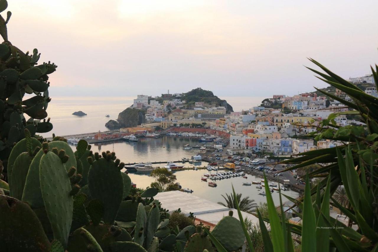 Villa Isabella Ponza Bagian luar foto