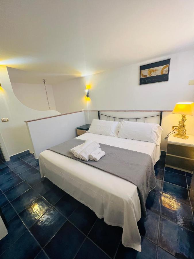 Villa Isabella Ponza Bagian luar foto